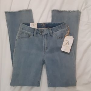 Miraclebody by miraclesuit raw hem jeans